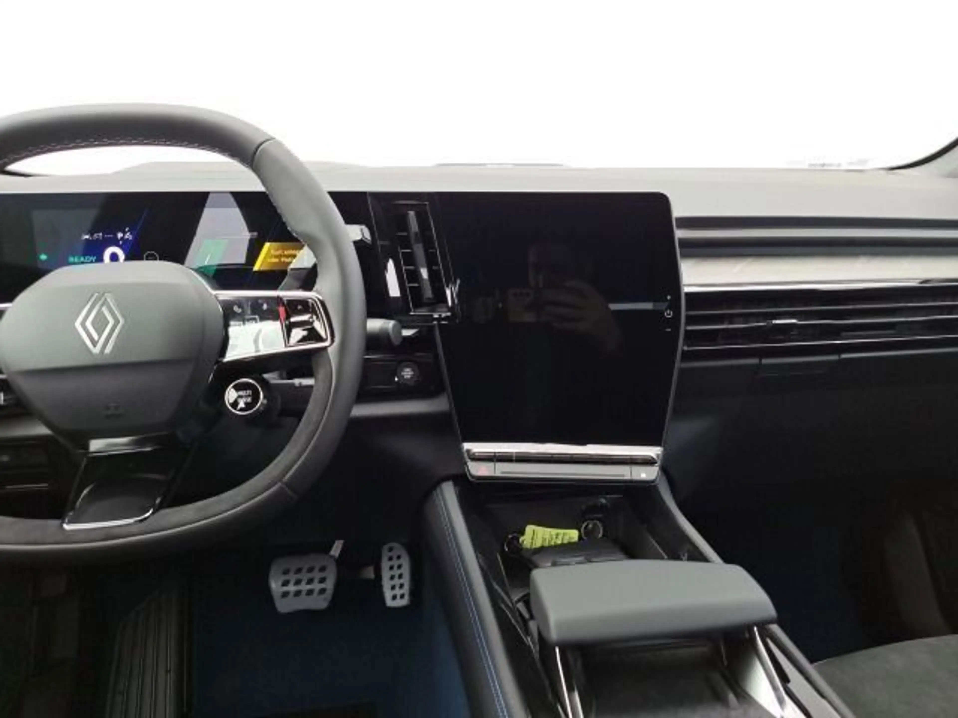 Renault Rafale Atelier Alpin E-TECH Plug-in Hybrid 300 4 — photo 14