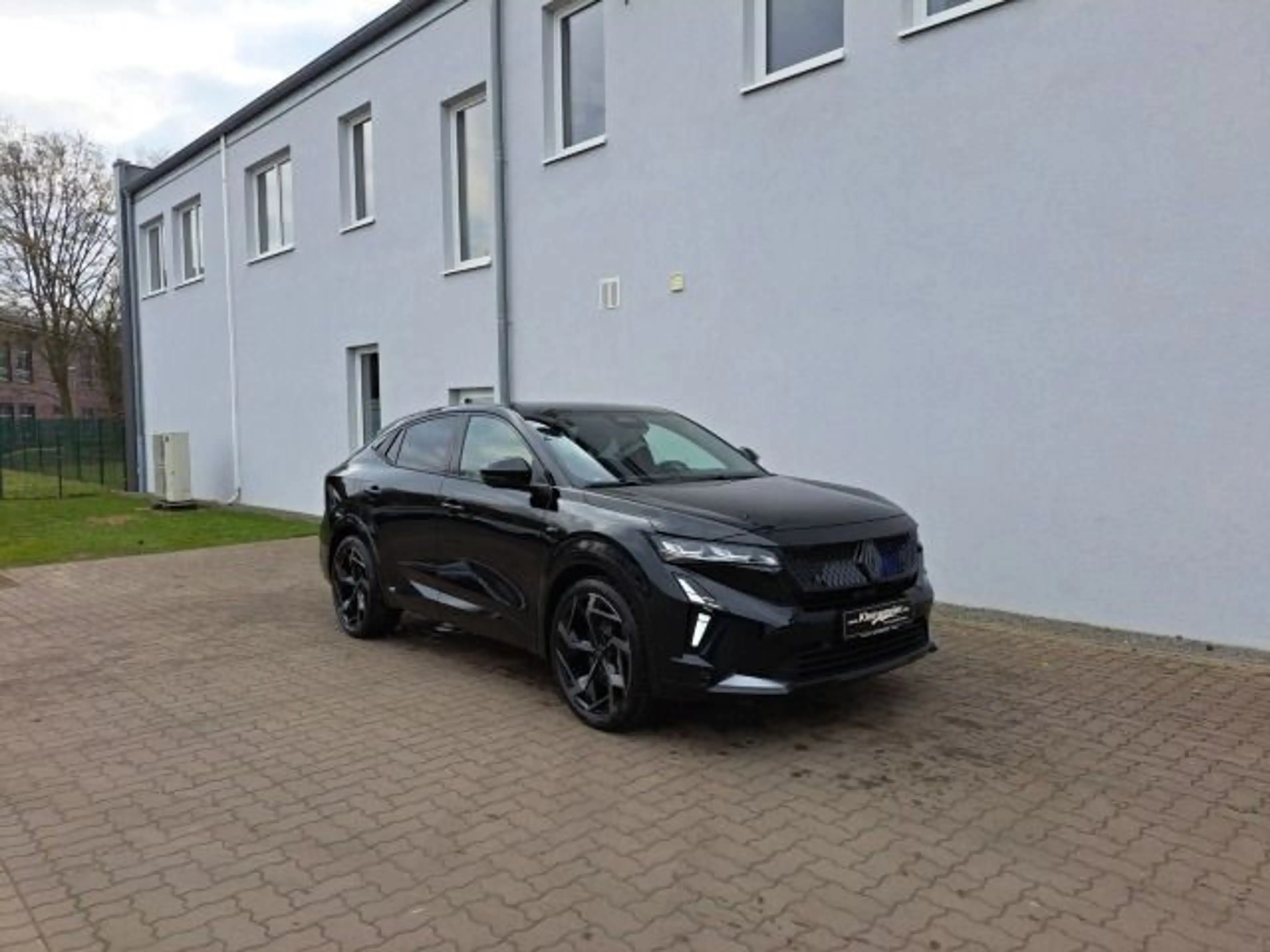 Renault Rafale Atelier Alpin E-TECH Plug-in Hybrid 300 4 — photo 2
