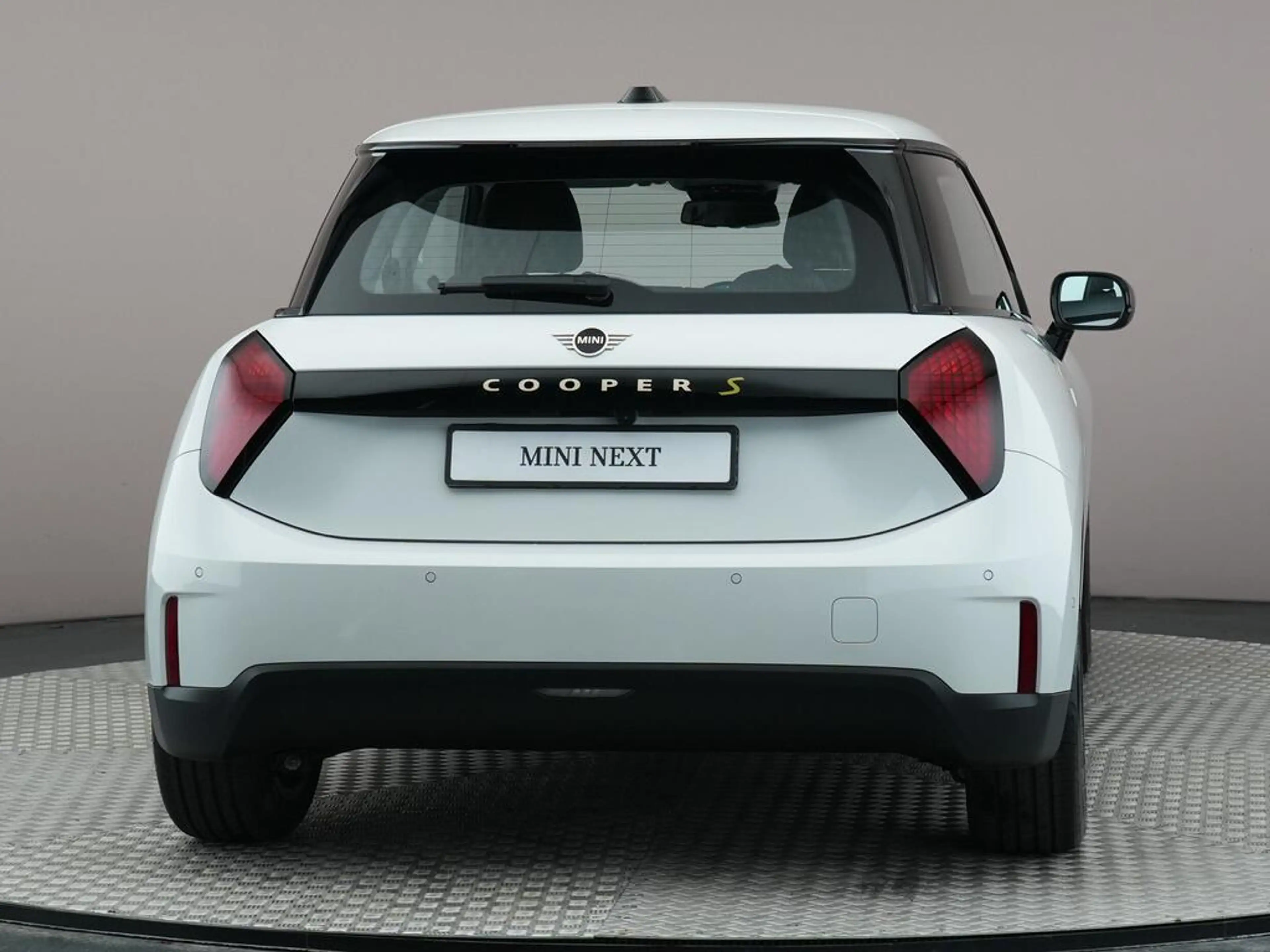 MINI Cooper SE 3-Deurs | Essential Trim | Parking Assistant | Dri — photo 3