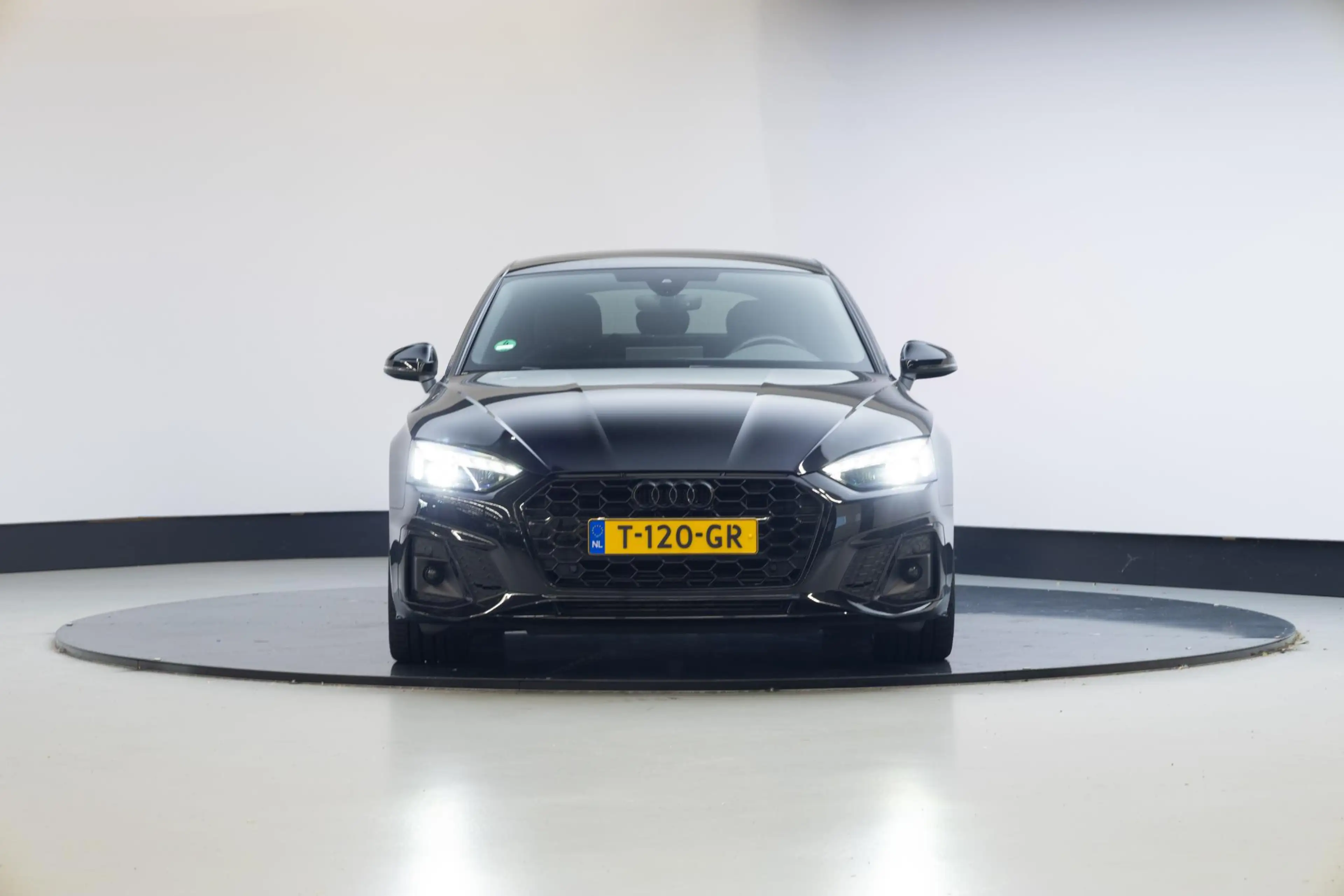 Audi A5 Sportback 35 TFSI S edition — photo 24