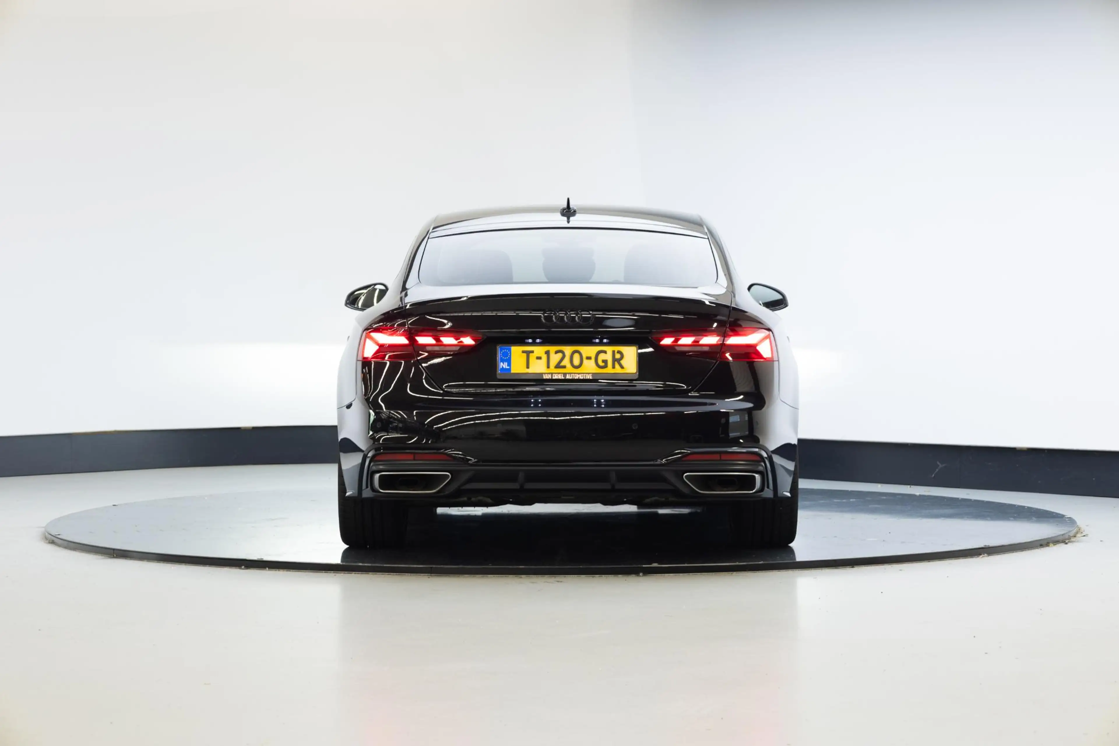Audi A5 Sportback 35 TFSI S edition — photo 27
