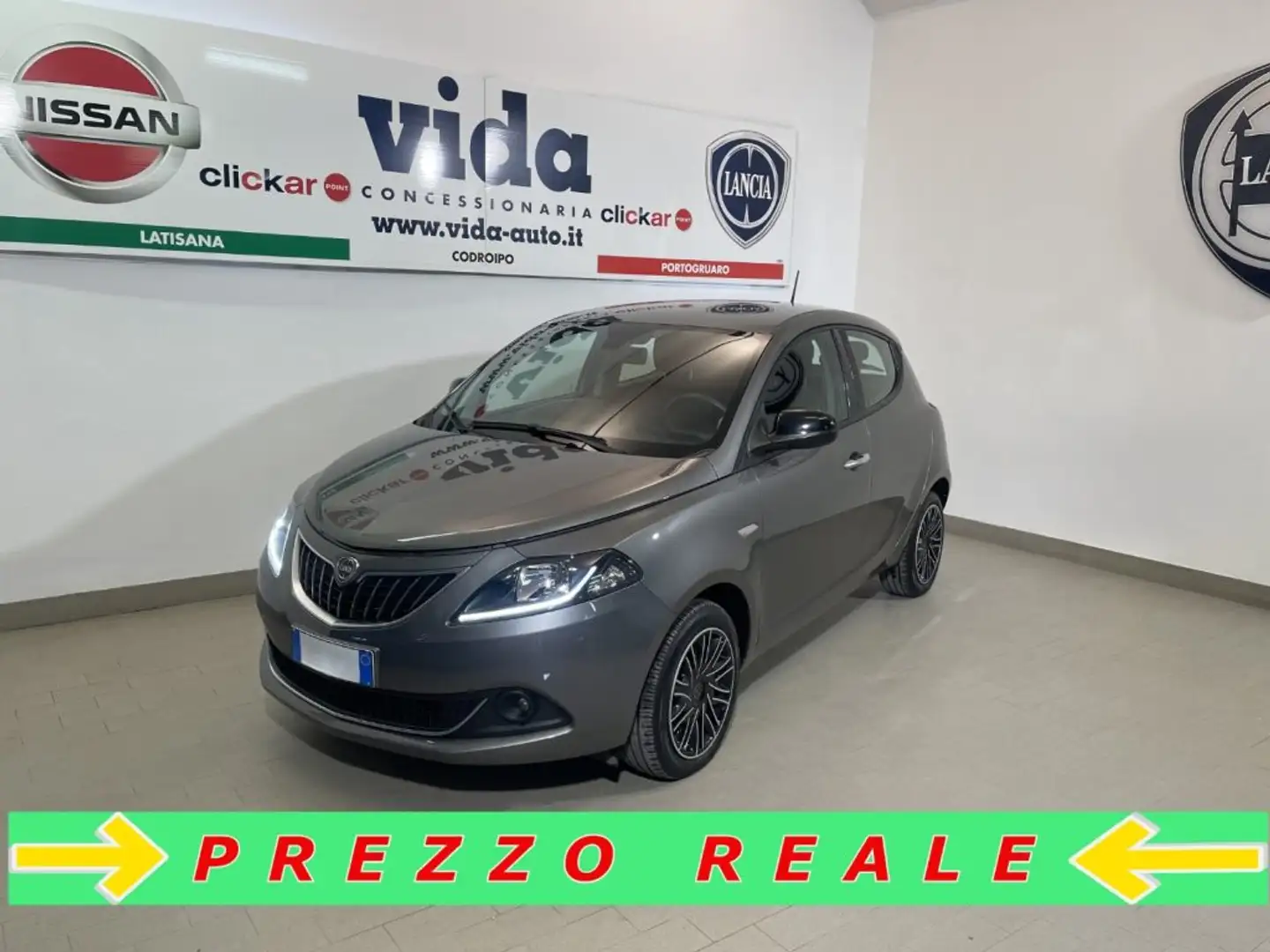 Lancia Ypsilon 1.0 FireFly 5 porte Hybrid Gold OK NEOP. Grigio - 1