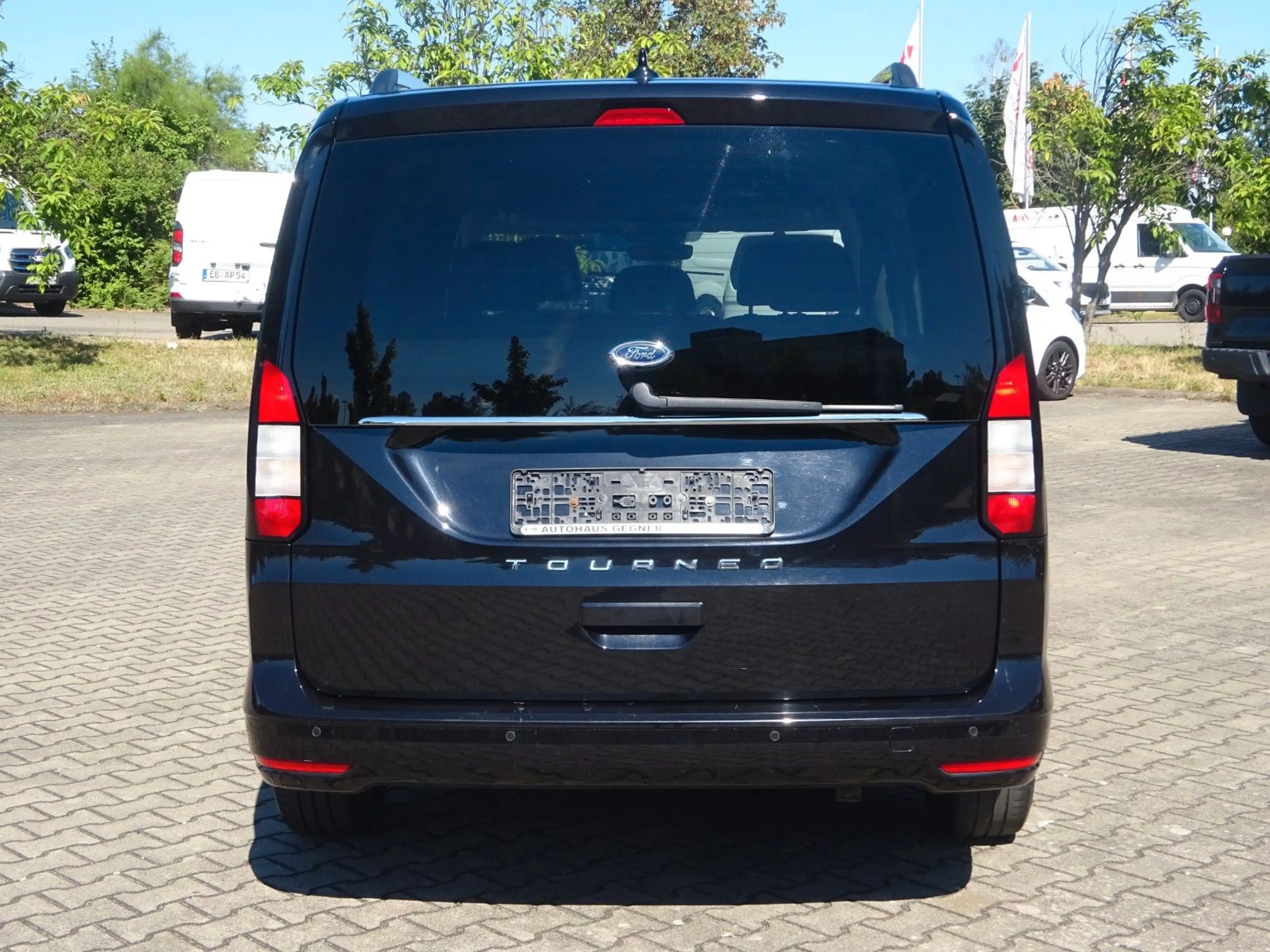 Ford Grand Tourneo Connect 122PS Titanium Navi — photo 8