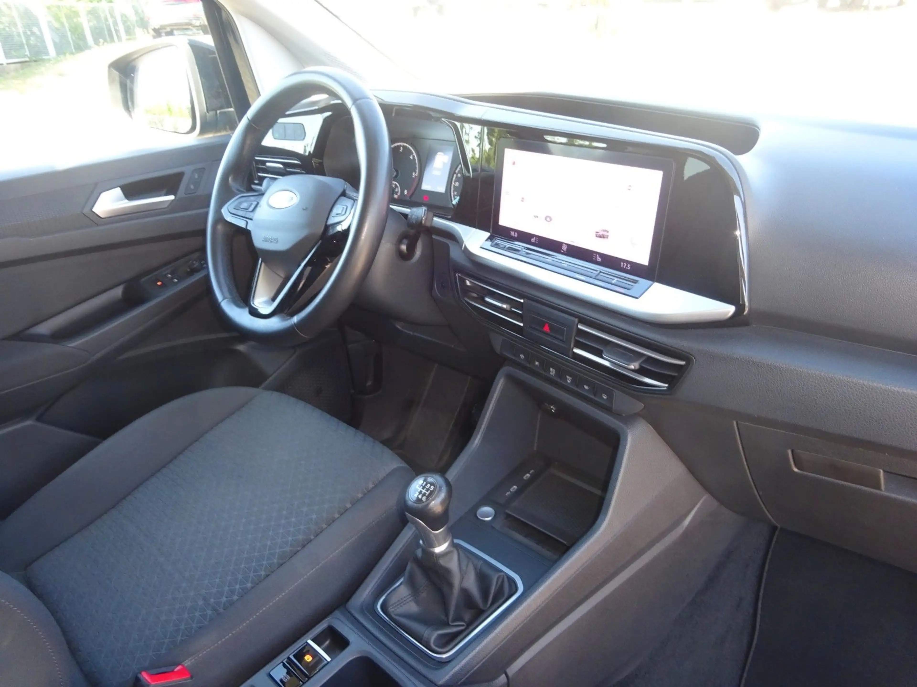 Ford Grand Tourneo Connect 122PS Titanium Navi — photo 14