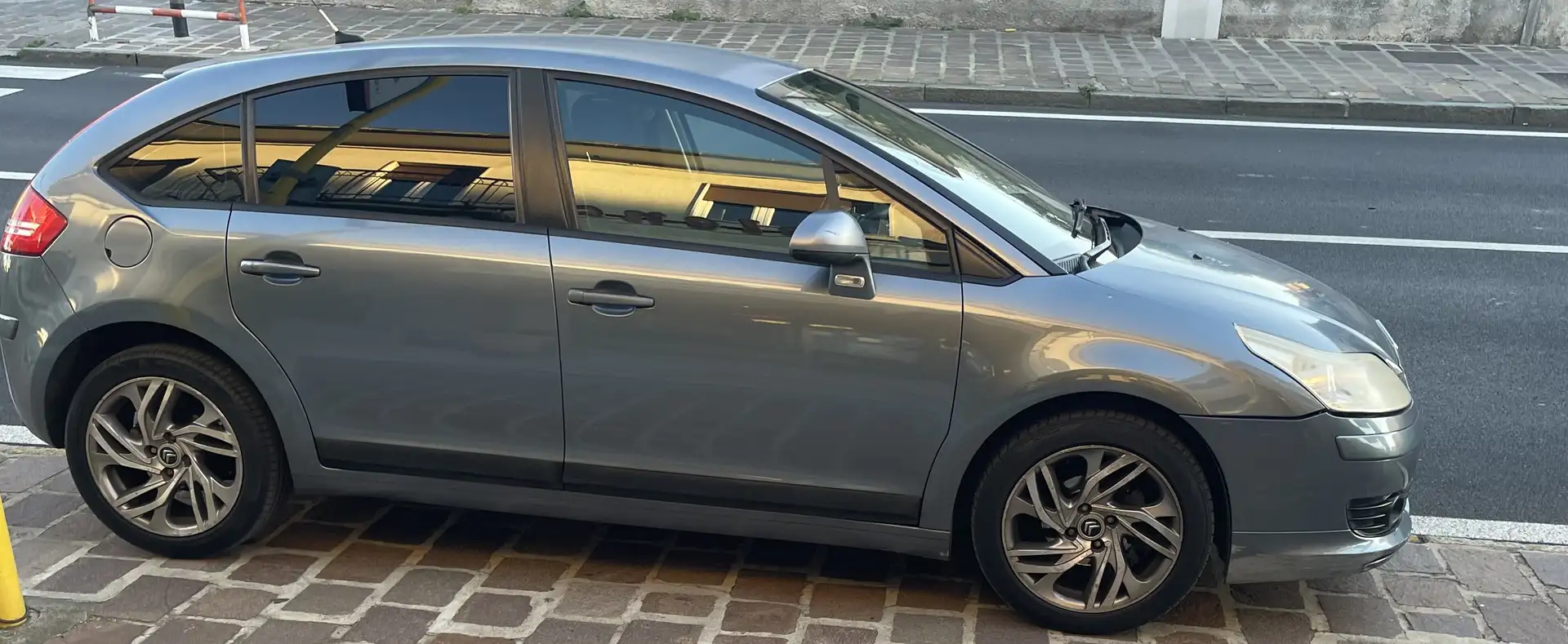 Citroen C4 1.6 16v Elegance Grigio - 1