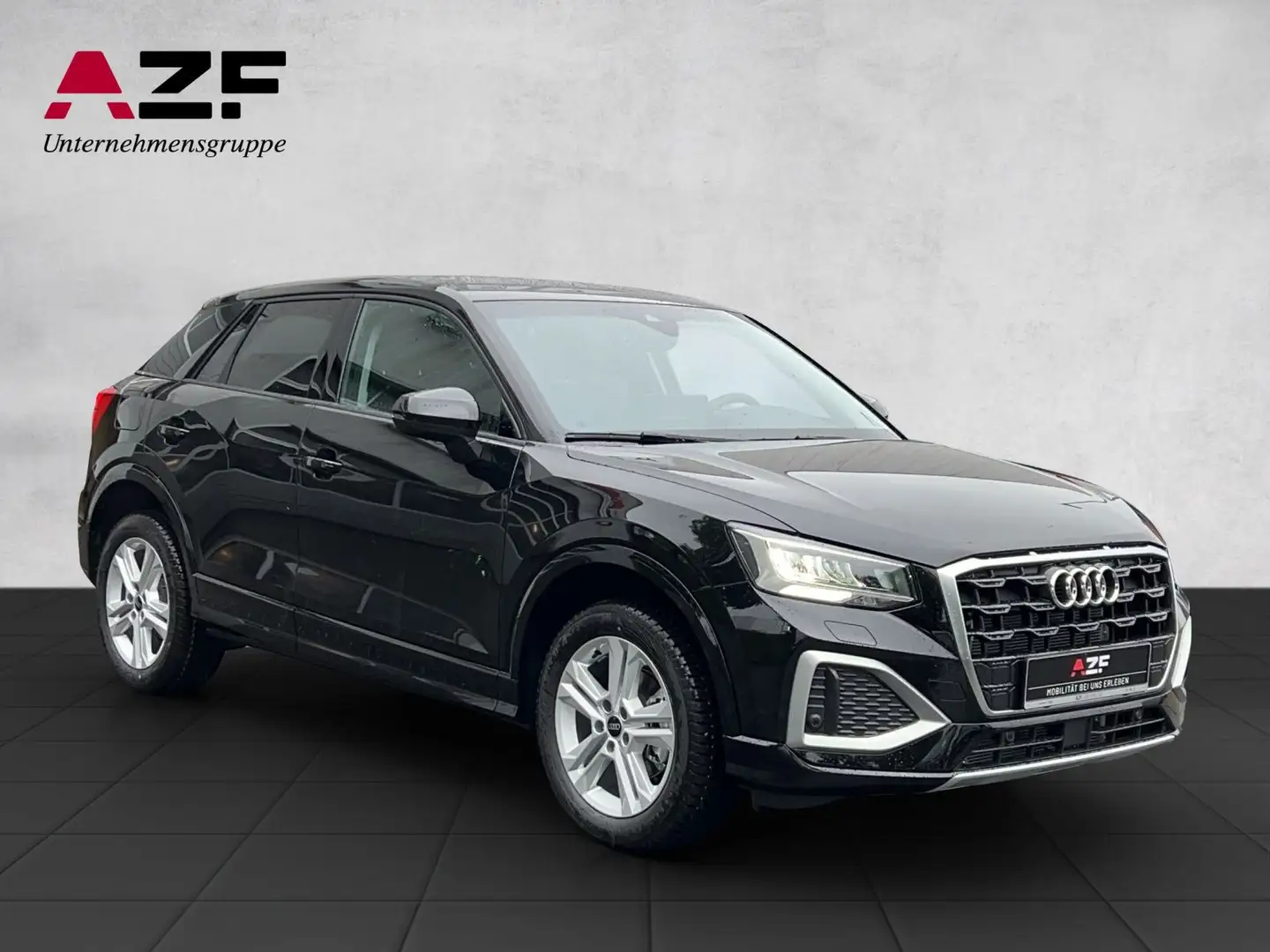 Audi Q2 advanced 35 TFSI S tronic UPE 47.640 € Schwarz - 2