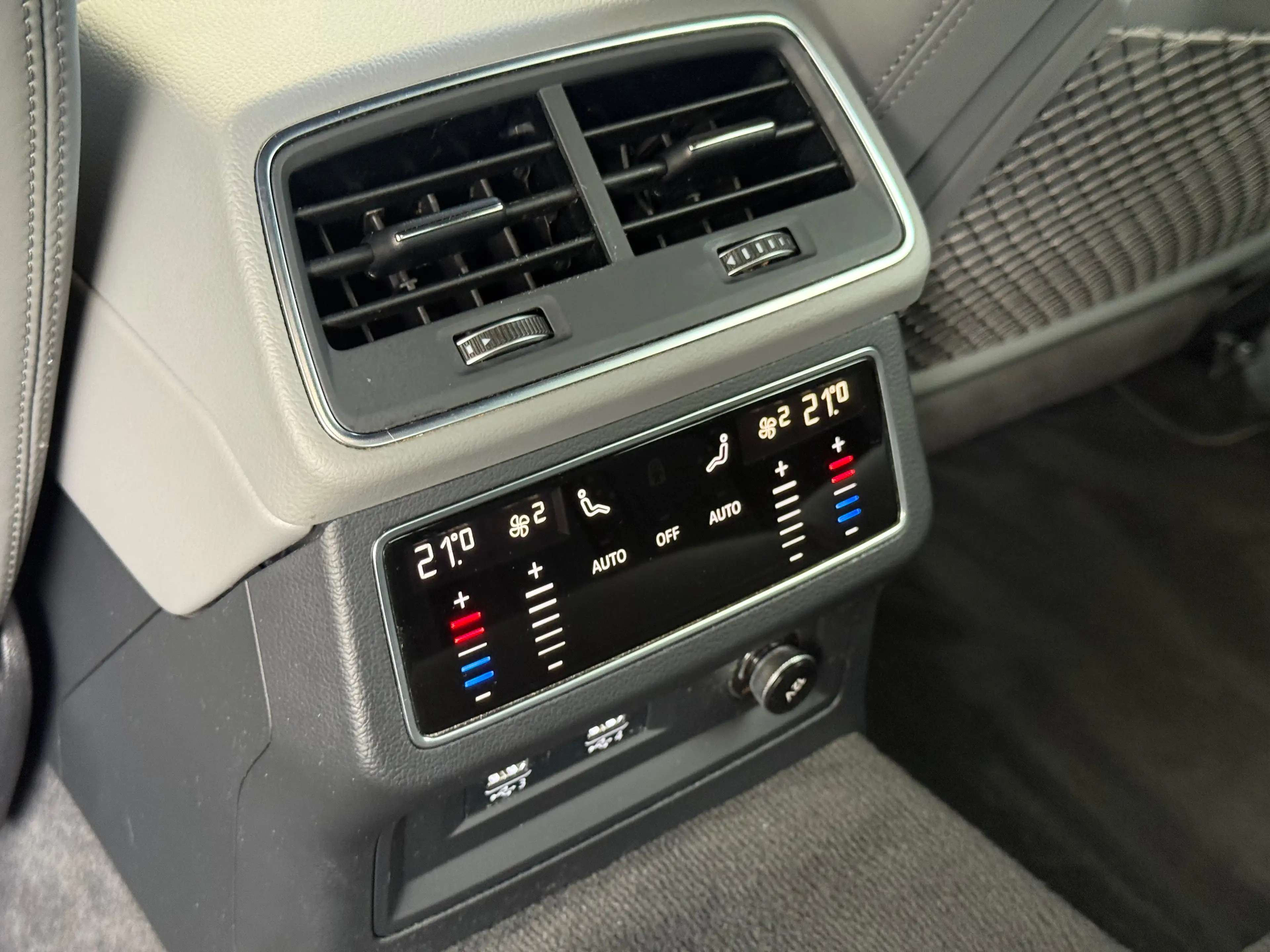 Audi A7 A7 50 TDi Quattro Tiptronic — photo 12