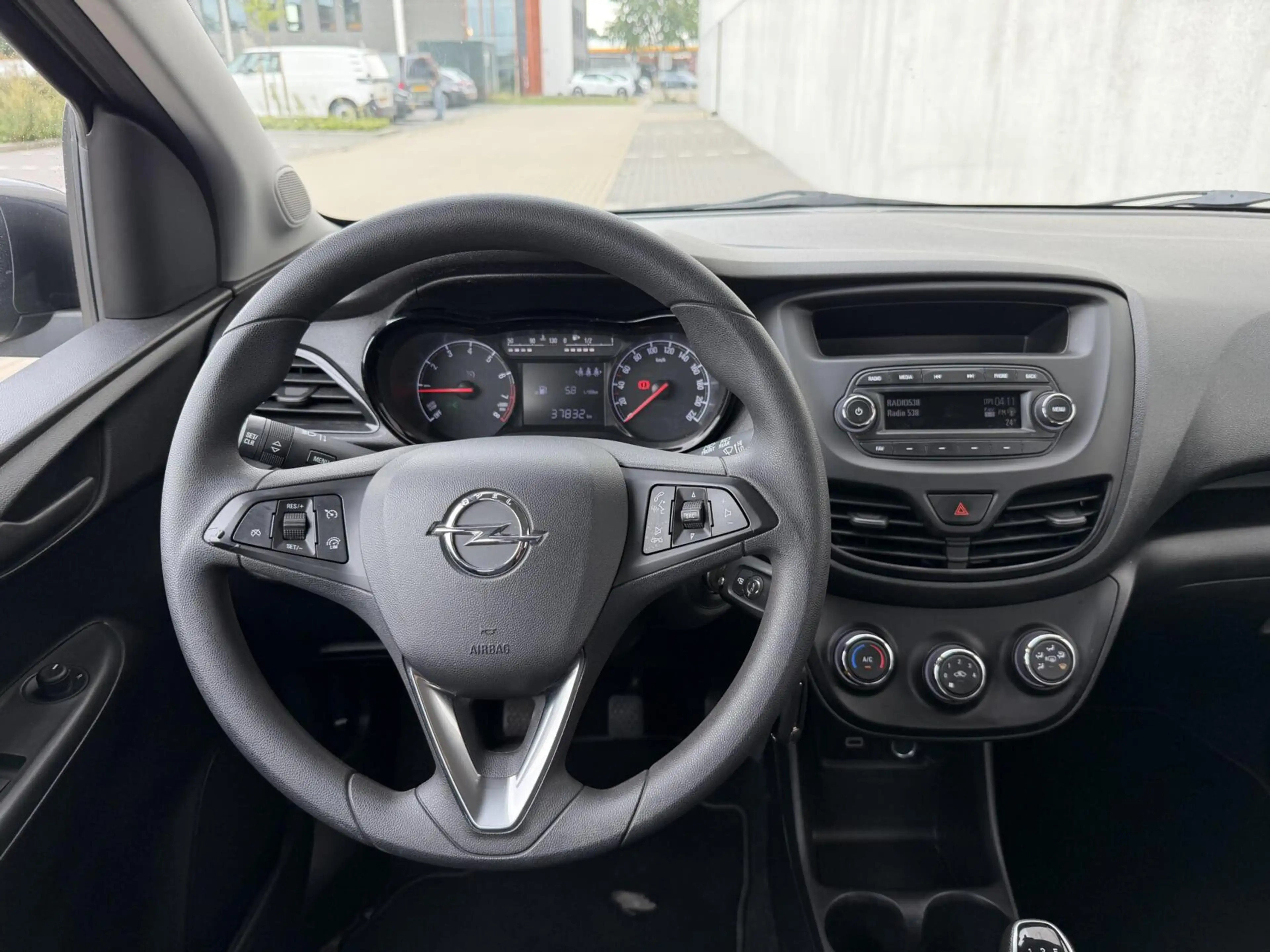 Opel Karl 1.0 ecoFLEX 120 Jaar Edition | cruise | airco | PD — photo 9