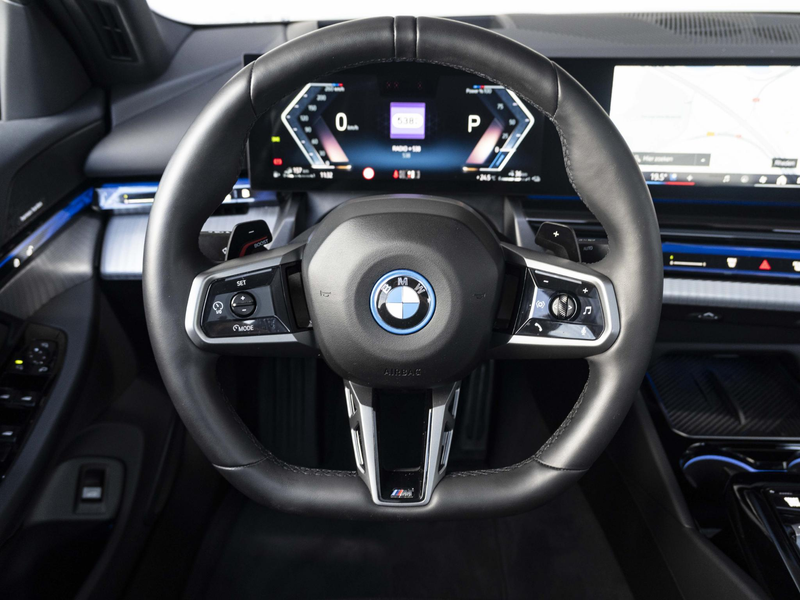 BMW 550 5 Serie Sedan 550e xDrive | M Sportpakket Pro | In — photo 10
