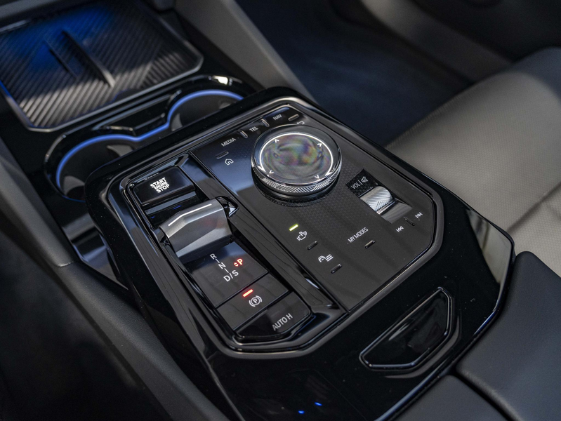 BMW 550 5 Serie Sedan 550e xDrive | M Sportpakket Pro | In — photo 13