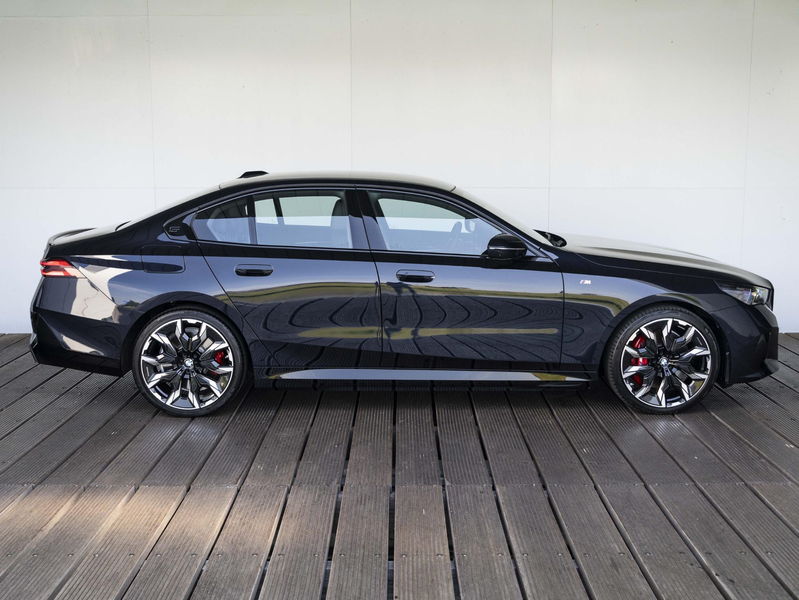 BMW 550 5 Serie Sedan 550e xDrive | M Sportpakket Pro | In — photo 7