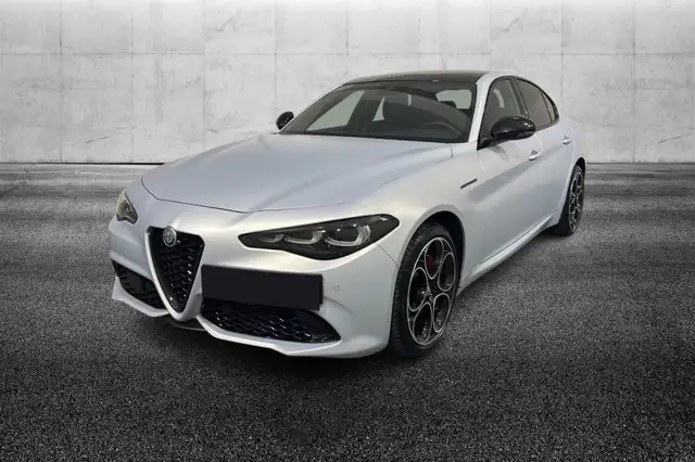 Alfa Romeo Giulia 2.0 Turbo 280 CV AT8 AWD Q4 Competizione