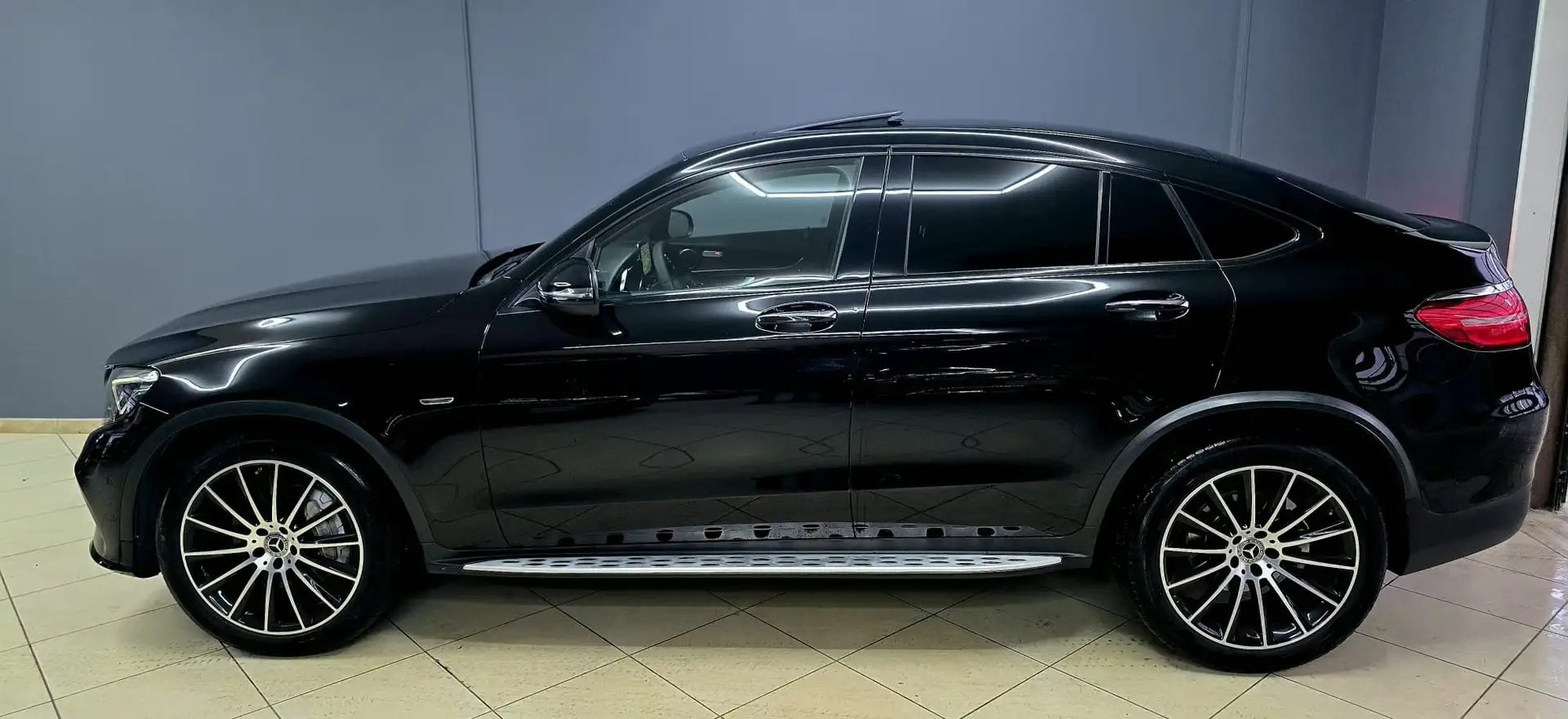 Mercedes-Benz GLC 220 d EDITION ONE AMG 4matic STUPENDA Nero - 2