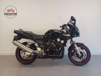 Yamaha FZS 600 FAZER