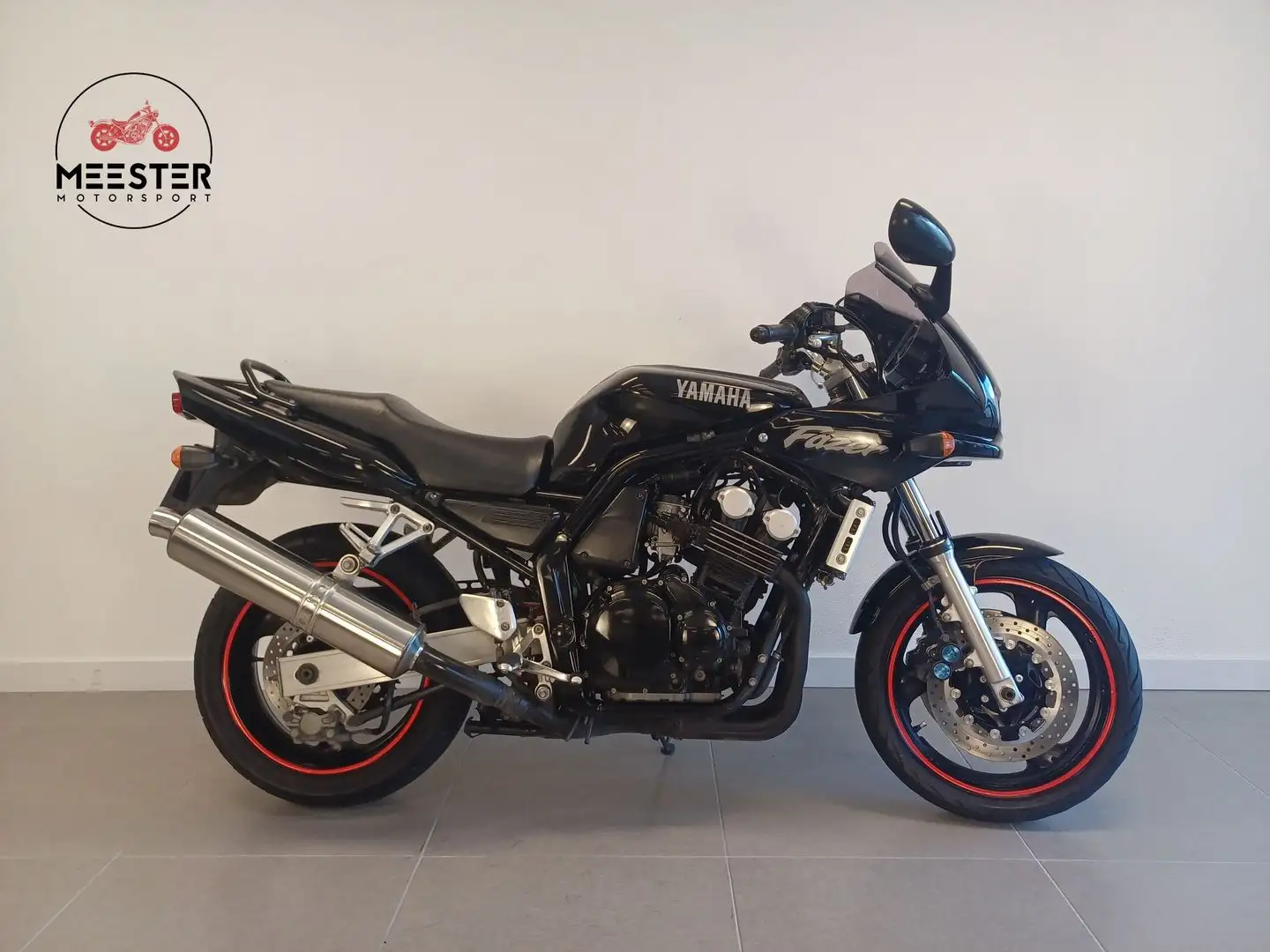 Yamaha FZS 600 FAZER Schwarz - 1