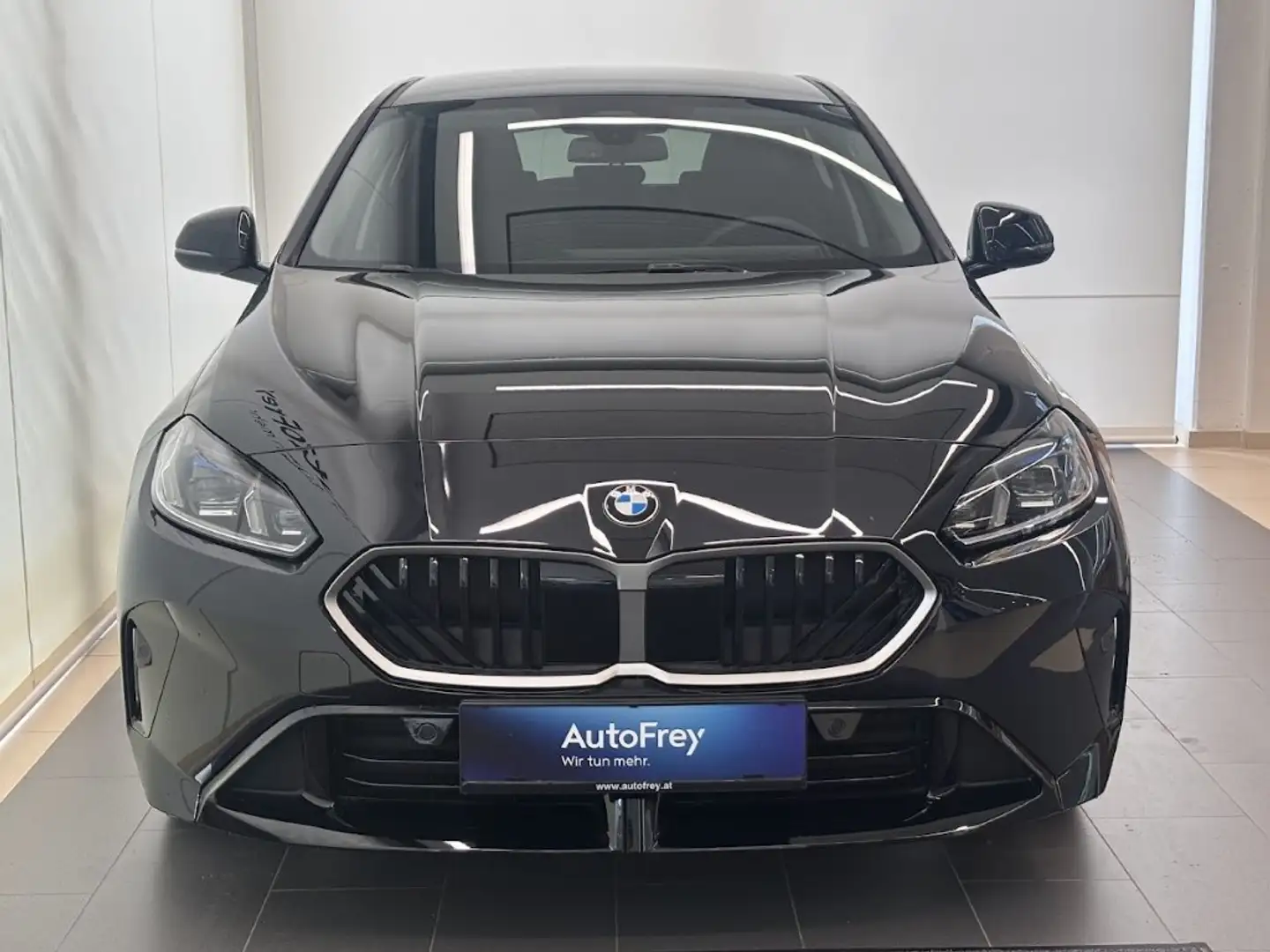 BMW 116 i Schwarz - 2
