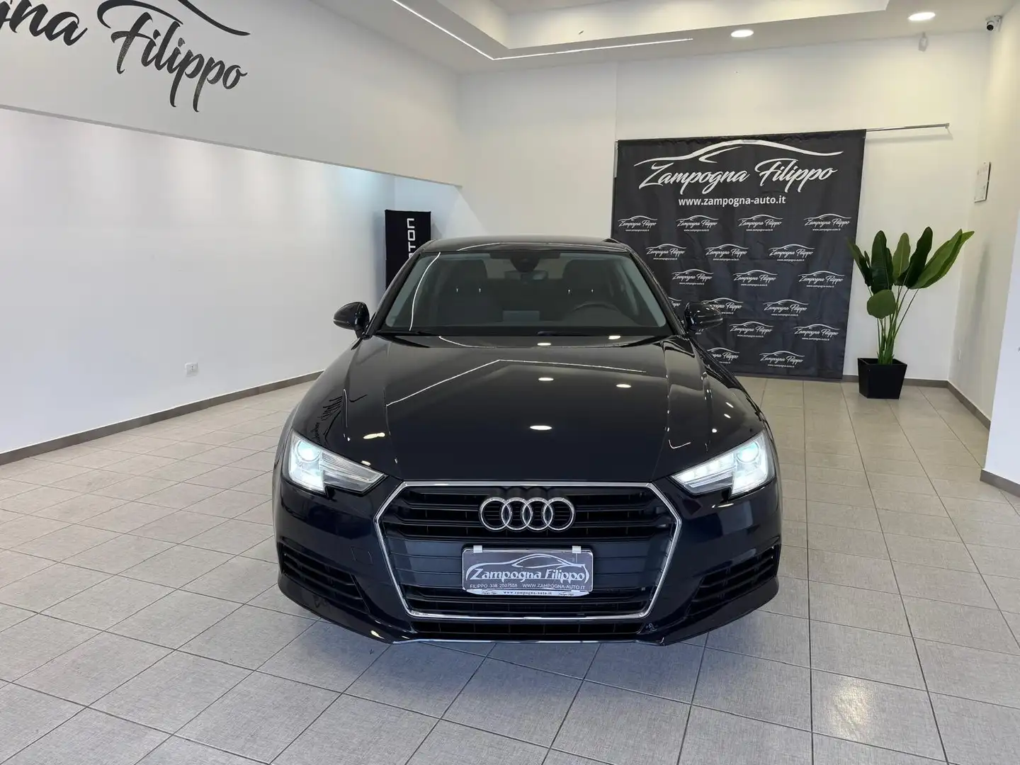 Audi A4 A4 2.0 TDI 150 CV ultra Blu/Azzurro - 2