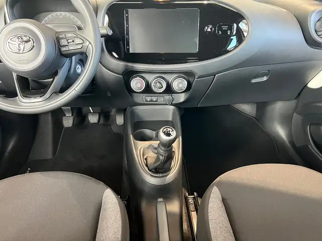 Toyota Aygo view 10