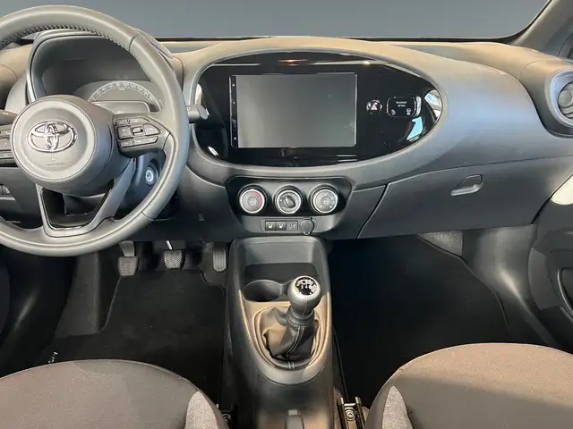 Toyota Aygo view 9
