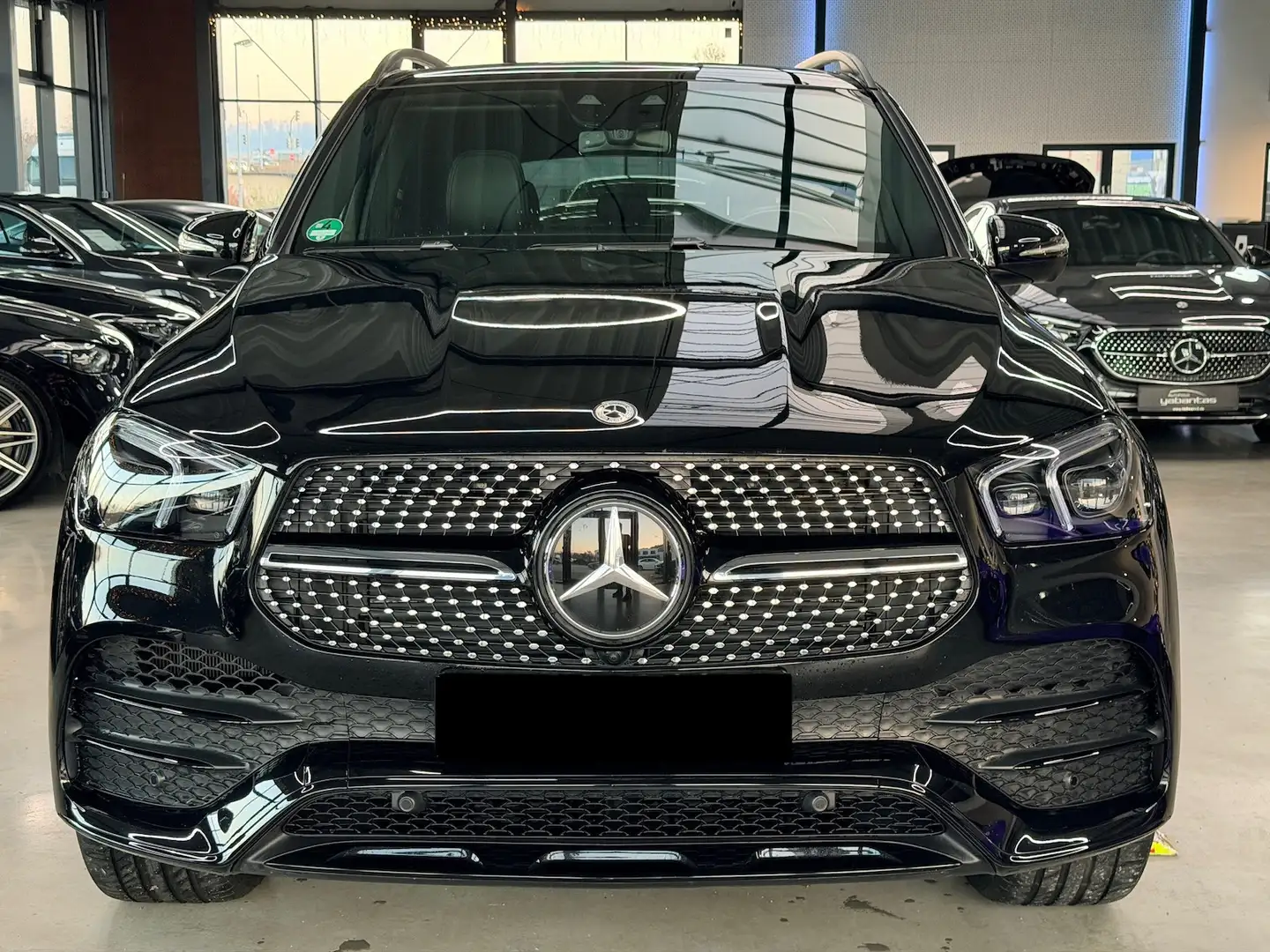 Mercedes-Benz GLE 400 d 4M AMG Night Pano AIRMATIC DISTRONIC+ KEYLESS-GO Schwarz - 2