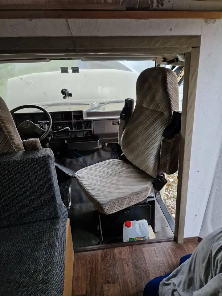 Peugeot Concorde Oldtimer Wohnmobil mit Fotovoltaik, foto 7