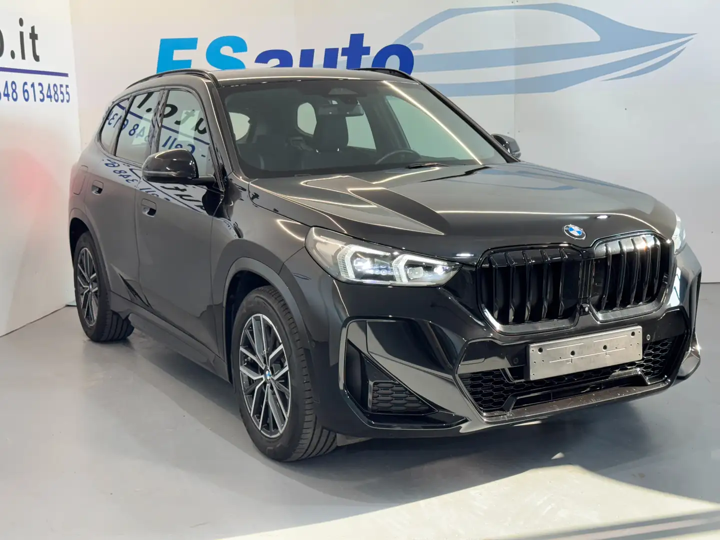 BMW X1 xdrive 23D Msport Schwarz - 2