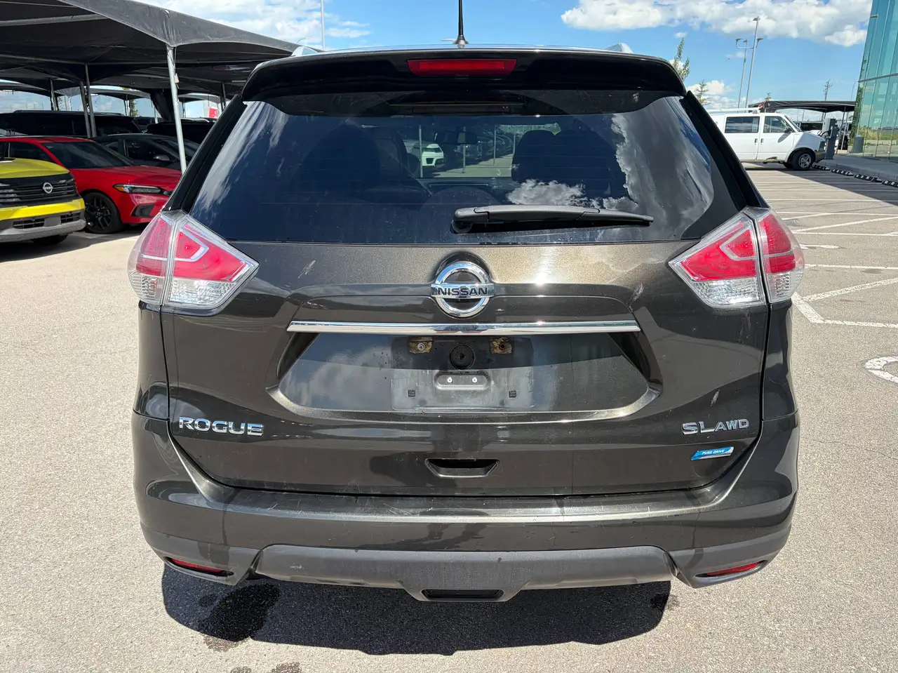 Nissan Rogue снимка Nissan Rogue