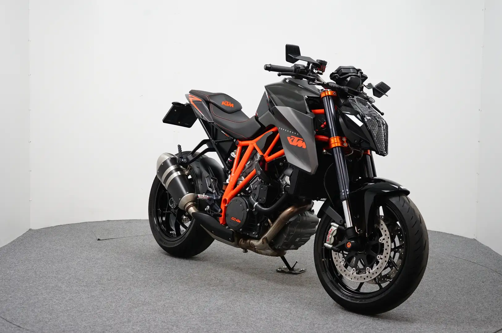 KTM 1290 Super Duke R Oranje - 2