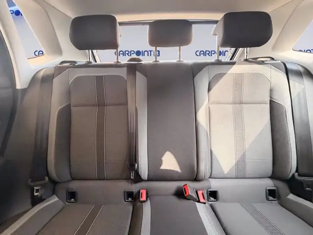 Volkswagen Polo view 10
