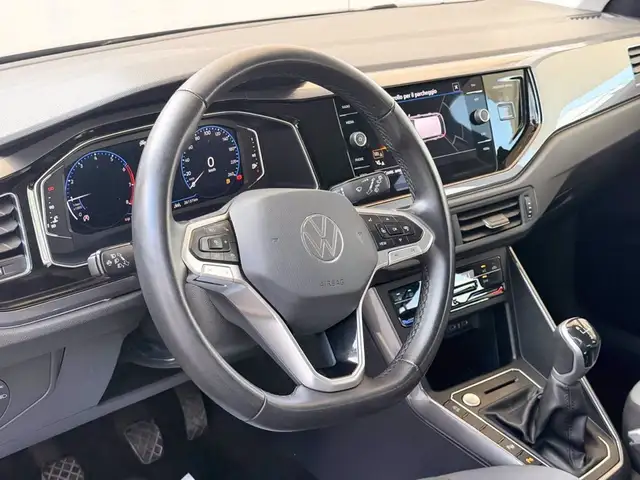 Volkswagen Polo view 19