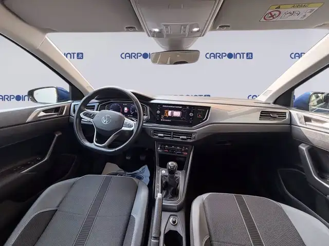 Volkswagen Polo view 11