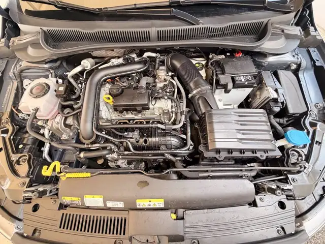 Volkswagen Polo view 13