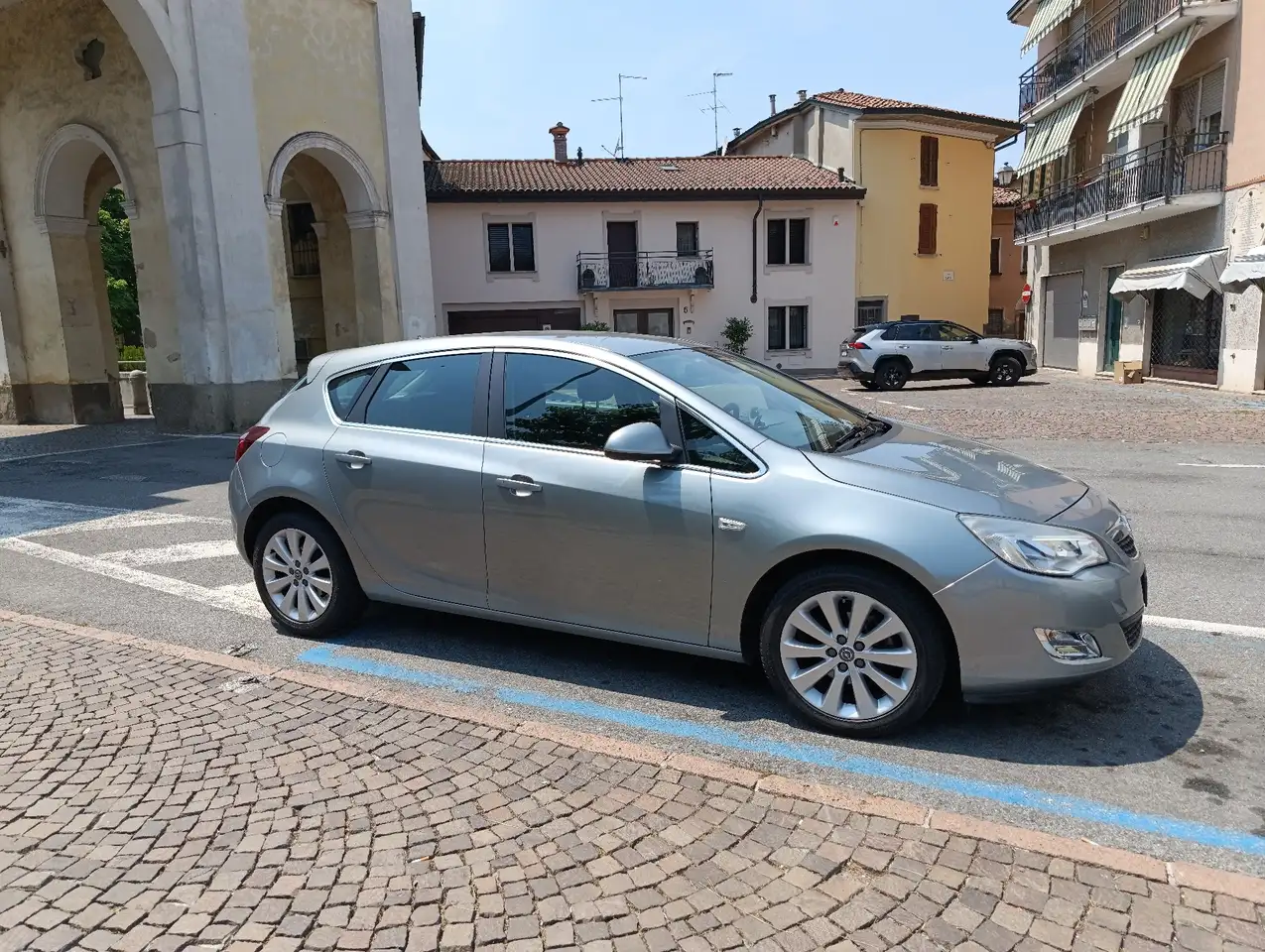 Opel Astra 5p 2.0 16v CDX, foto 6