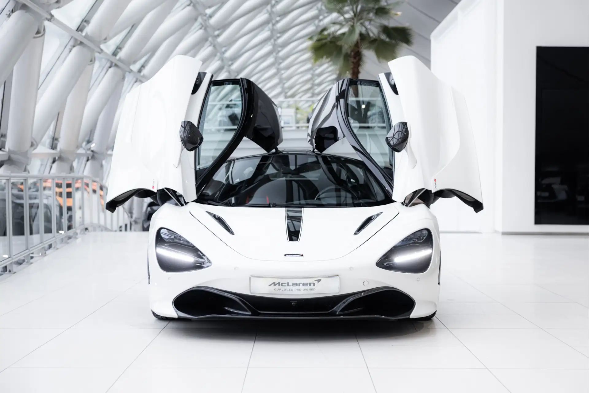 맥라렌 720S 720 Sport Coupe 2018 흰색 사진 3