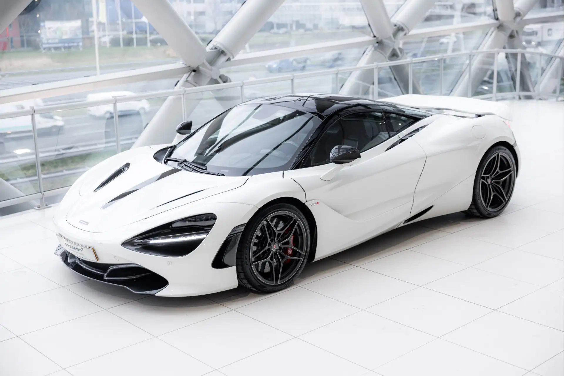 맥라렌 720S 720 Sport Coupe 2018 흰색 사진 5