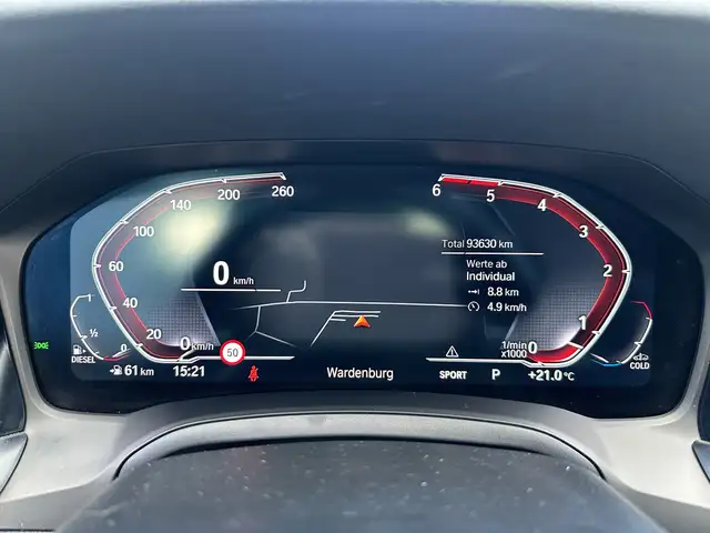 BMW 3 Series view 12