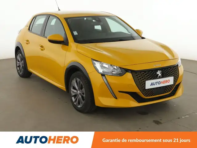 Peugeot 208 view 8