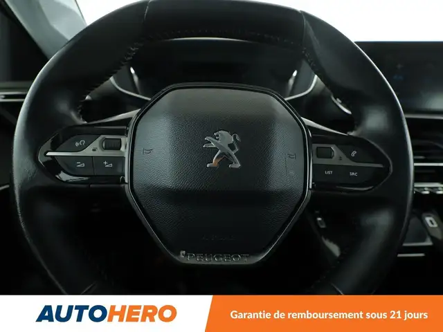 Peugeot 208 view 19