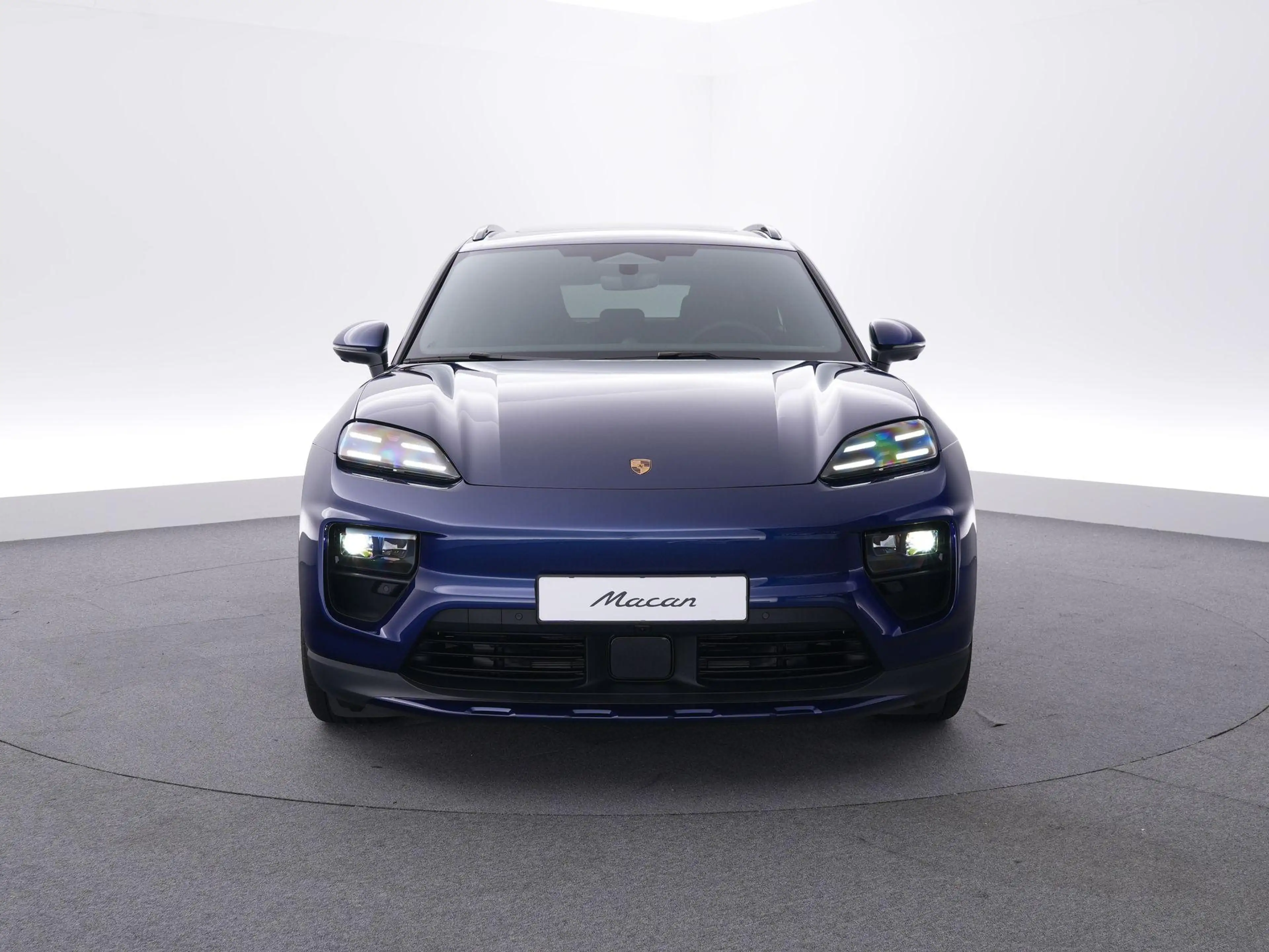 Porsche Macan 4 100 kWh — photo 8