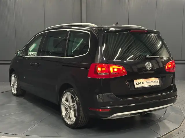 Volkswagen Sharan view 3