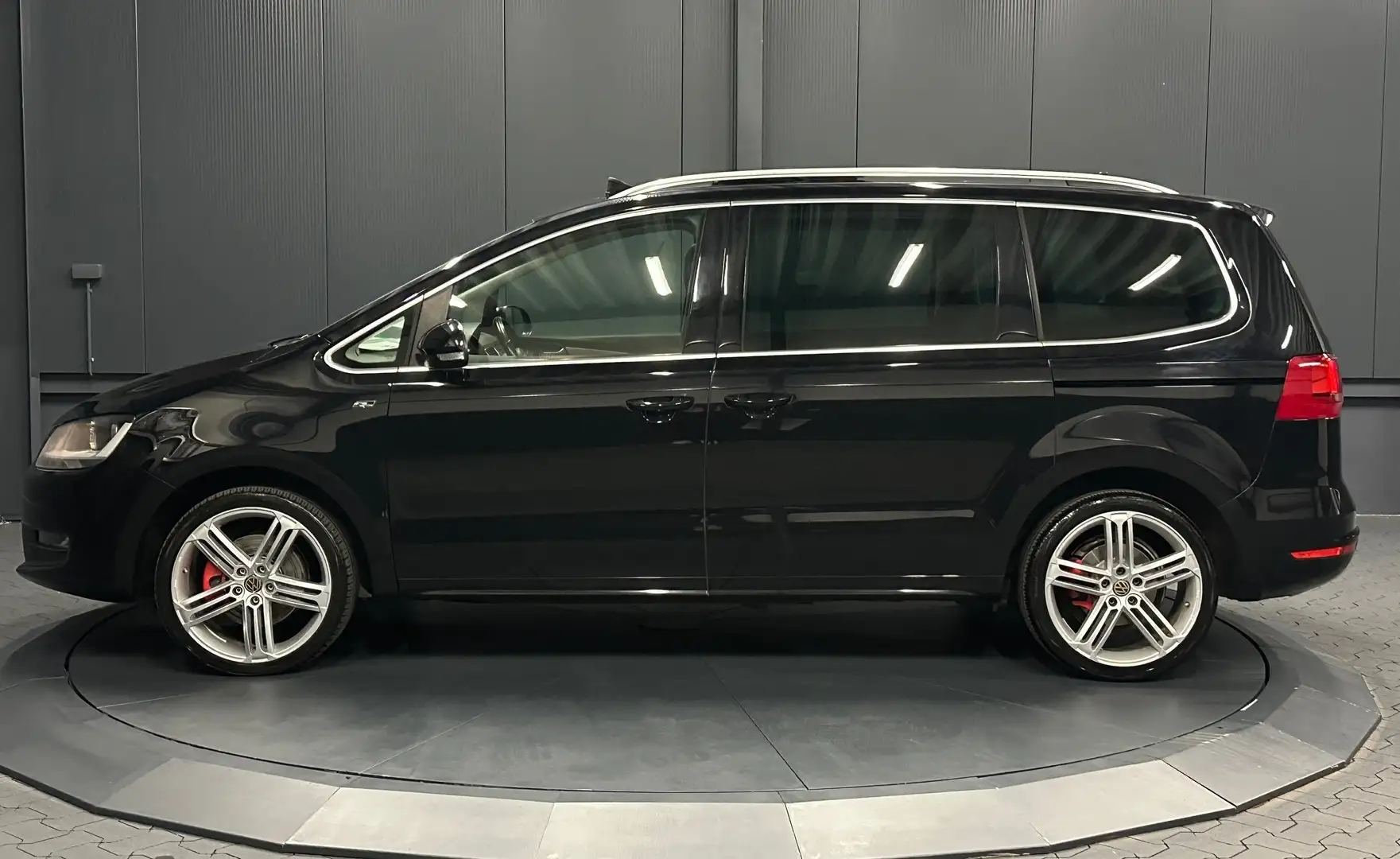 Volkswagen Sharan 1.4 TSI Match *19Zoll*PANORAMA*T-LEDER*AHK*NAVI* Negro - 2