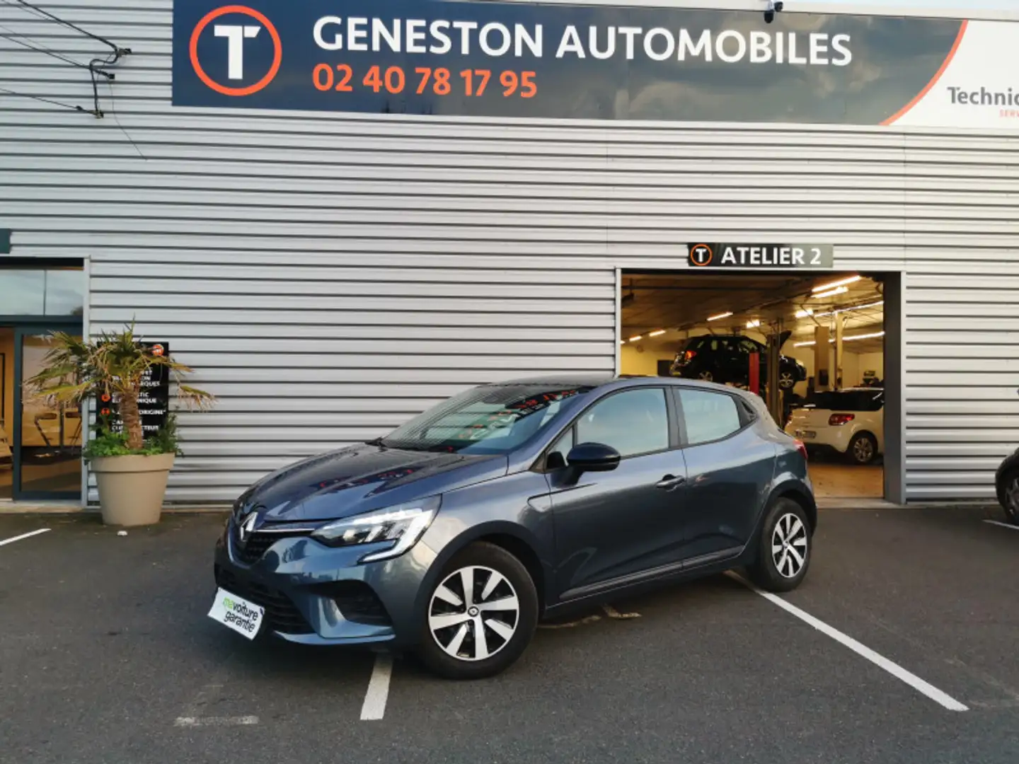 Renault Clio 1.0 TCE 90CH EQUILIBRE Gris - 1