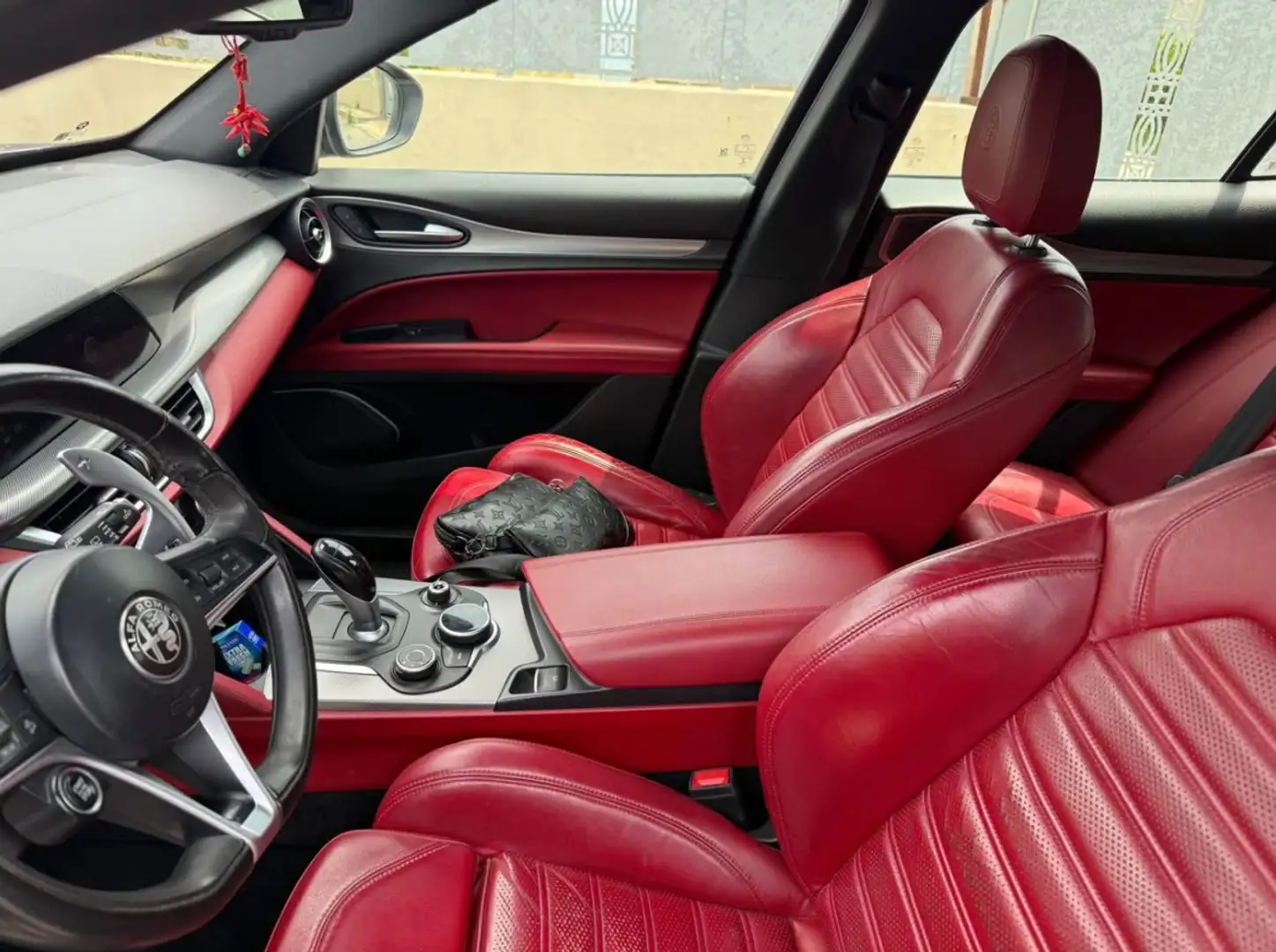 Alfa Romeo Stelvio 2.2 sport edition - 2
