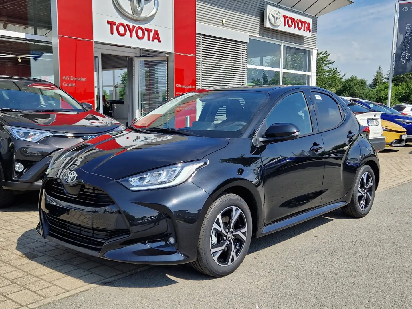 Toyota Yaris 1,5L Hybrid Teamplayer Zwart - 2