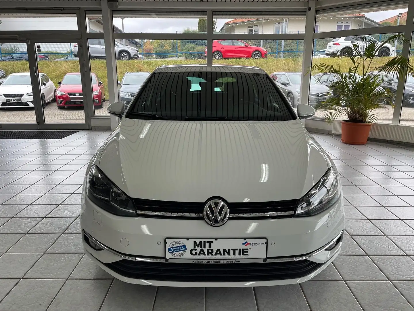Volkswagen Golf VII Highline *LED*NAV*DAB*1.Hand*AppleCP* Weiß - 2