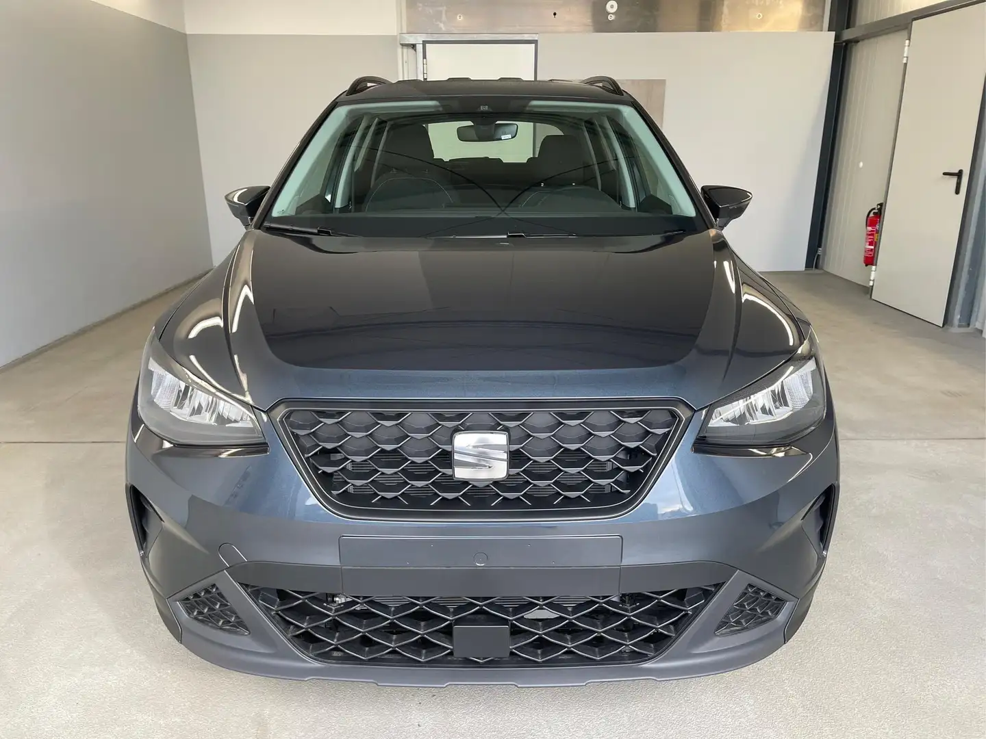 SEAT Arona Style 115PS AHK+Sitzheiz+Climatronic 1.0 TSI 85... Grau - 2
