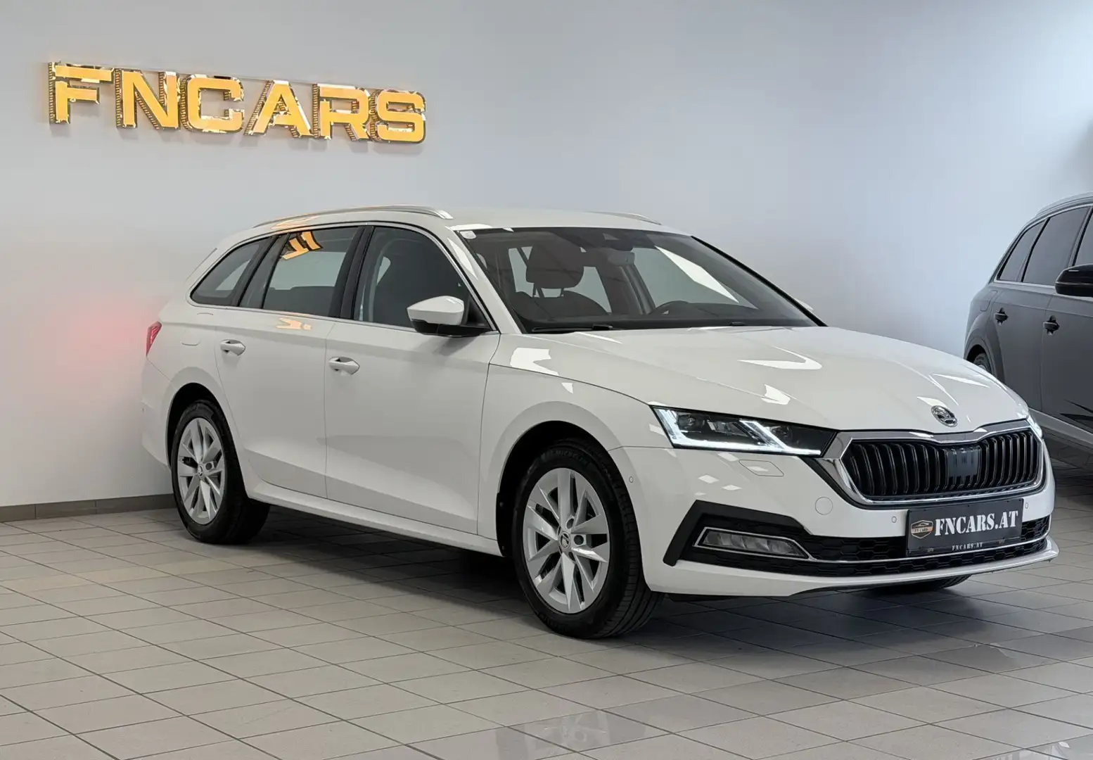 Skoda Octavia Style 2,0 TDI 4x4 DSG // LED// Virtuall // HUD Weiß - 1