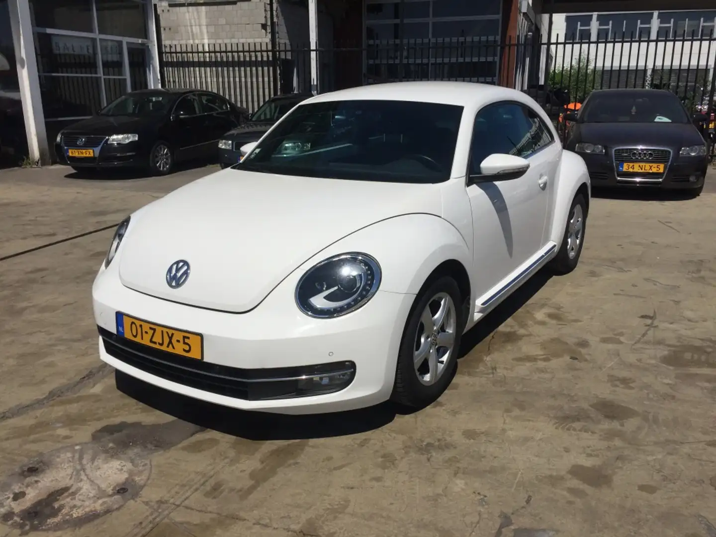 Volkswagen Beetle 1.2 TSI Design Wit - 1