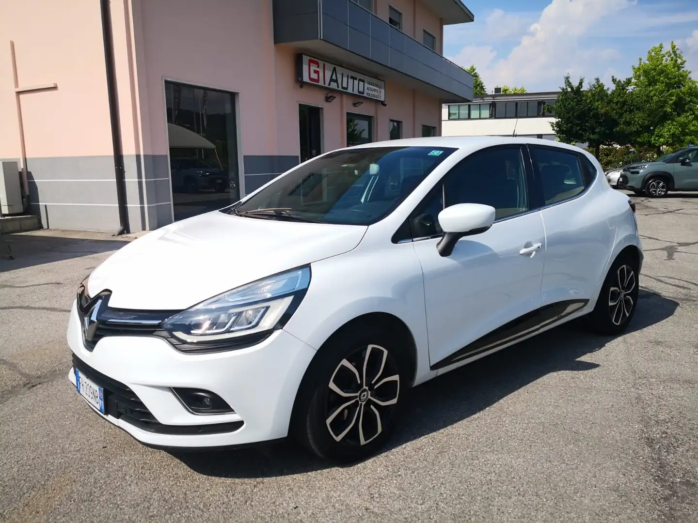 Renault Clio 1.5 dCi 90CV EDC S&S 5p. Energy Intens *AUTOMATIC* Weiß - 1