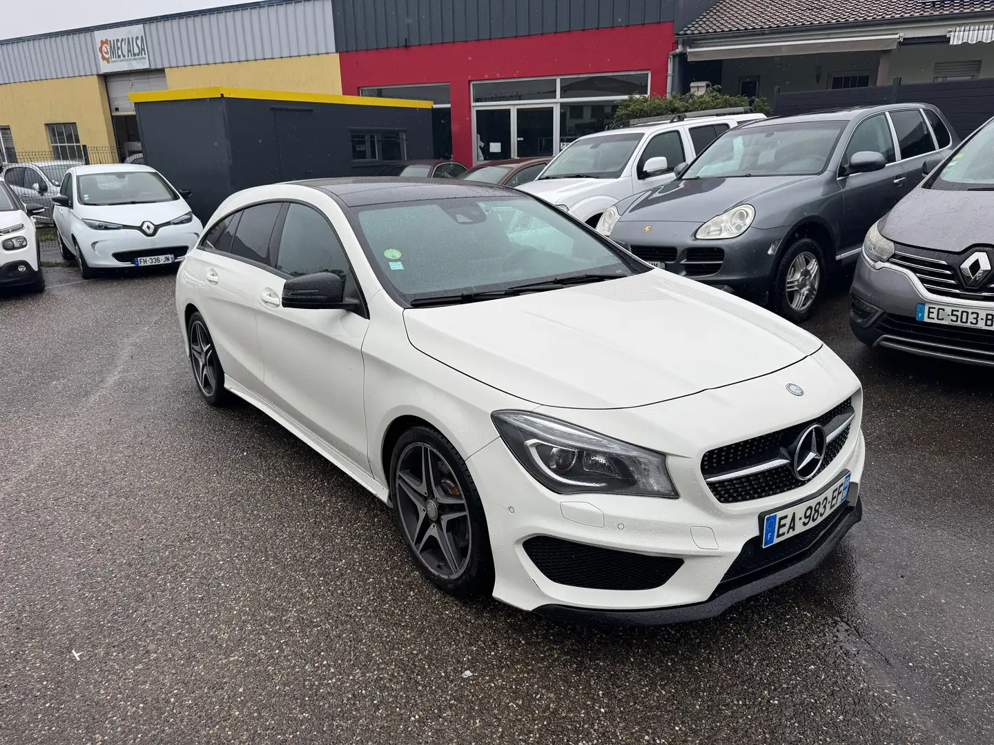 Mercedes-Benz CLA 220 CLA Shooting Brake 220 d Sensation 7-G DCT A Bianco - 1